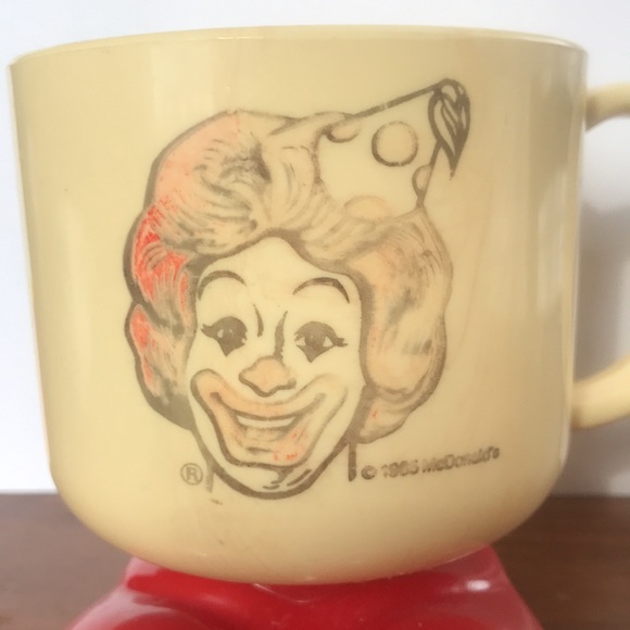 Vintage McDonald's Ronald Plastic Footed Mug Cup - Picture 4 of 9